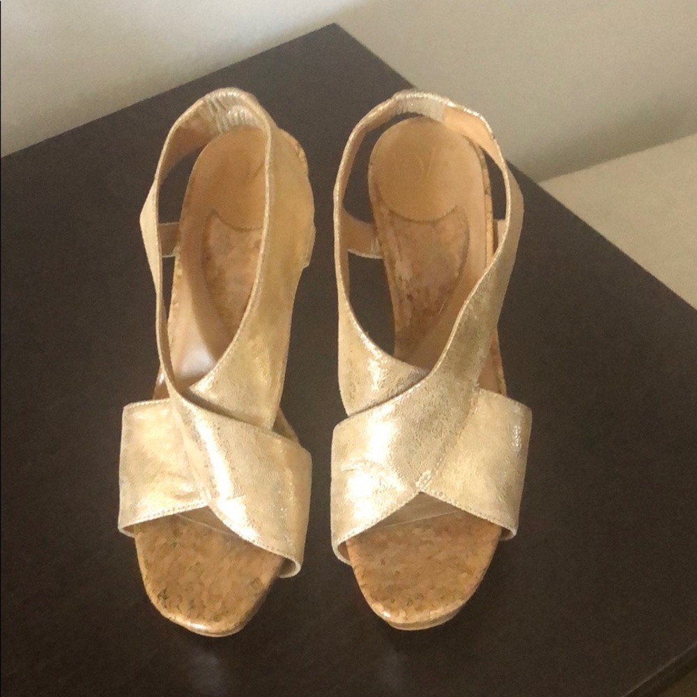 Diane Von Fustenberg gold heels